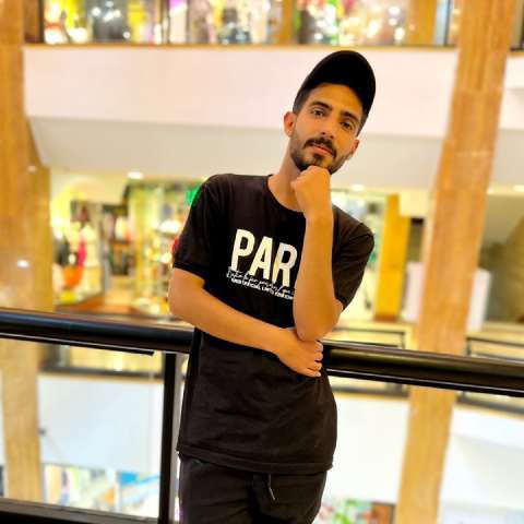 دانلود آهنگ ایمان کلاته به نام پایتم (ریمیکس)